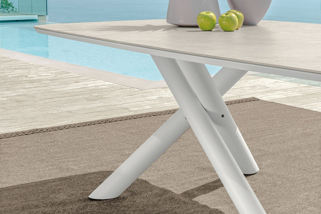 Coral Dining Table Outdoor Dining Tables Talenti