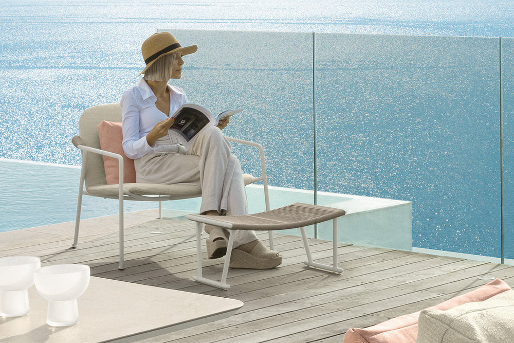 Coral Footstool Outdoor Poufs + Stools Talenti