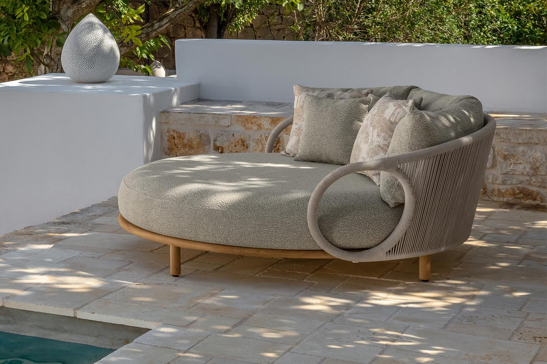 Karen Daybed Outdoor Chaise Lounges Talenti