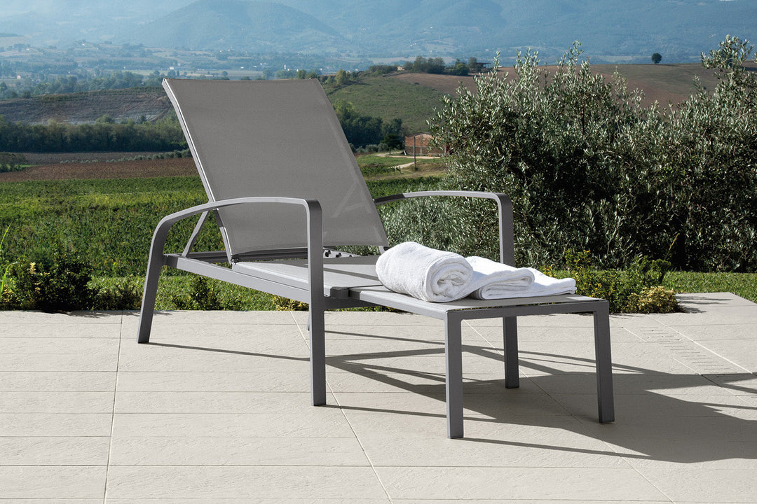 Lady Chaise Lounge Outdoor Chaise Lounges Talenti