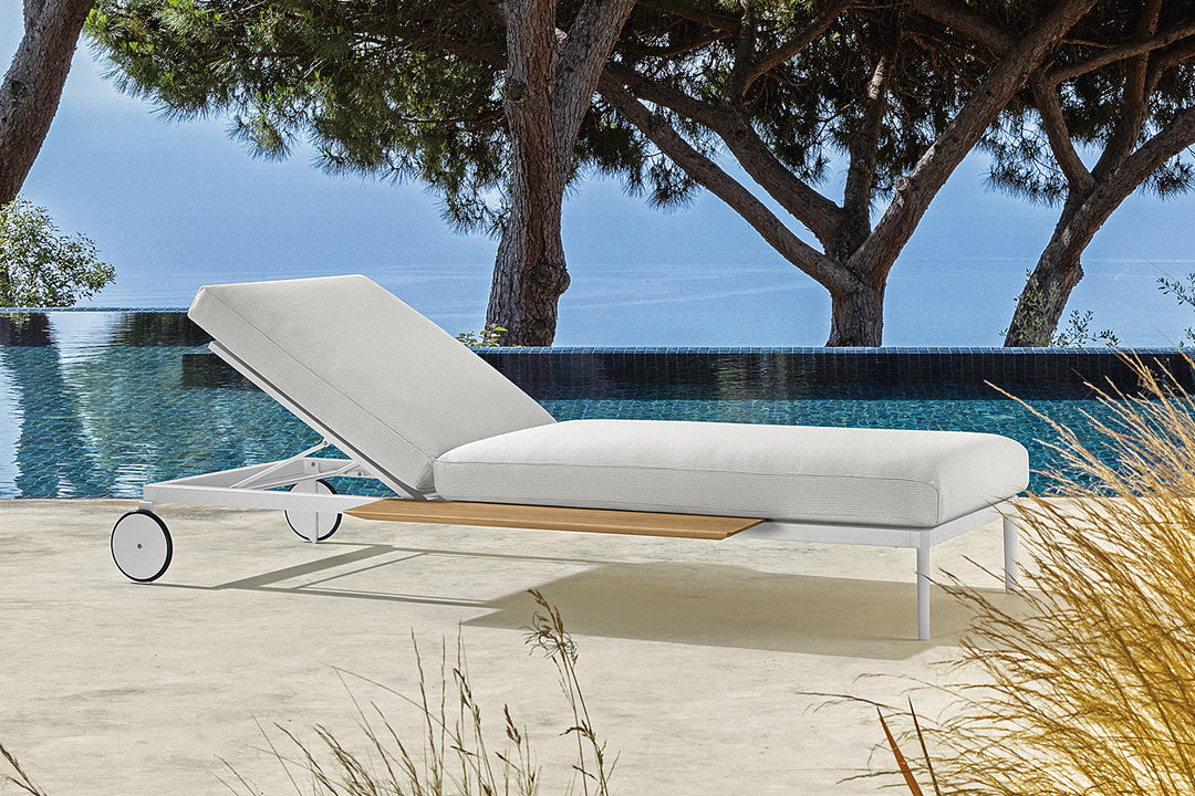 Leaf Chaise Lounge Outdoor Chaise Lounges Talenti