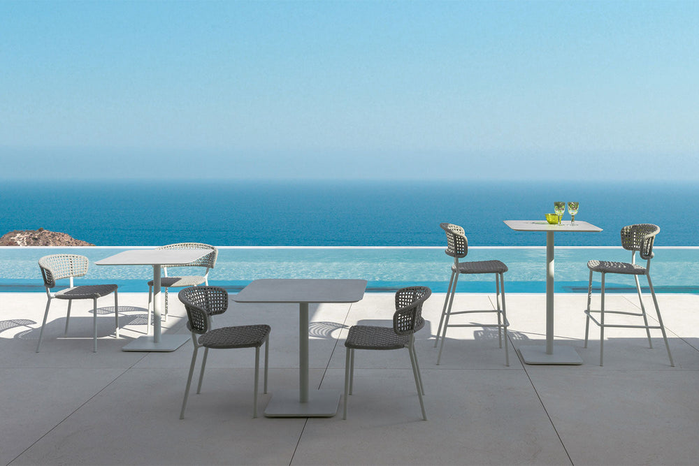 Moon Alu Bistro Table Outdoor Dining Tables Talenti