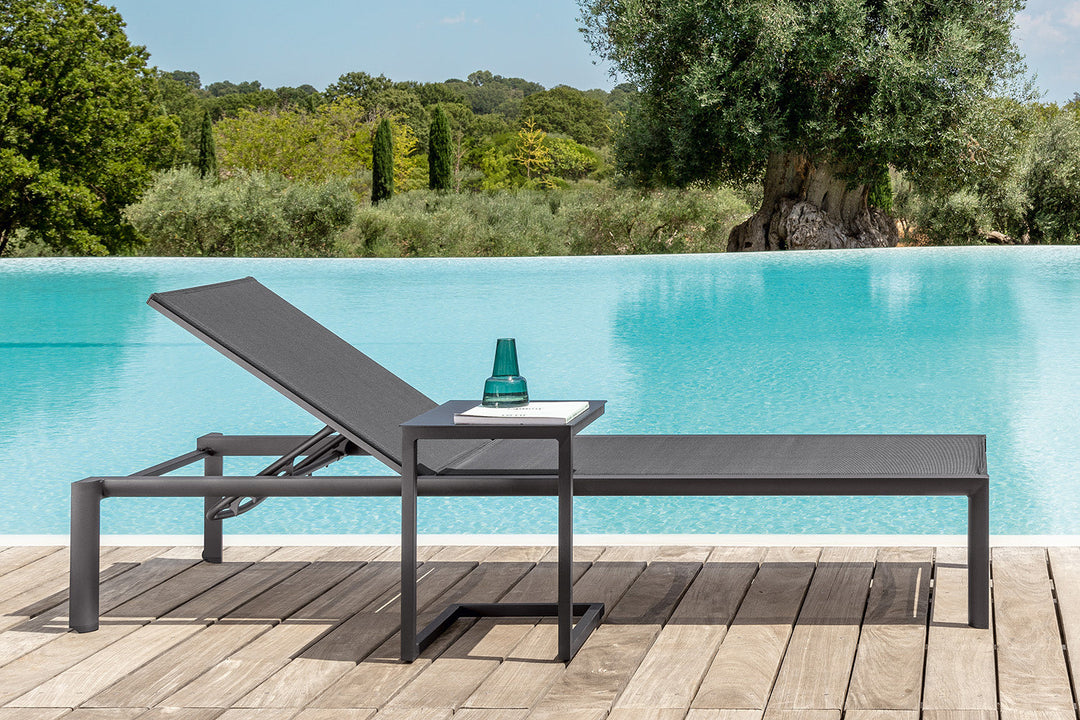 Nunu Chaise Lounge Outdoor Chaise Lounges Talenti