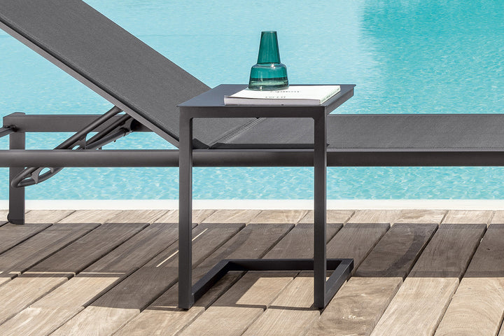 Nunu Side Table Outdoor End Tables Talenti