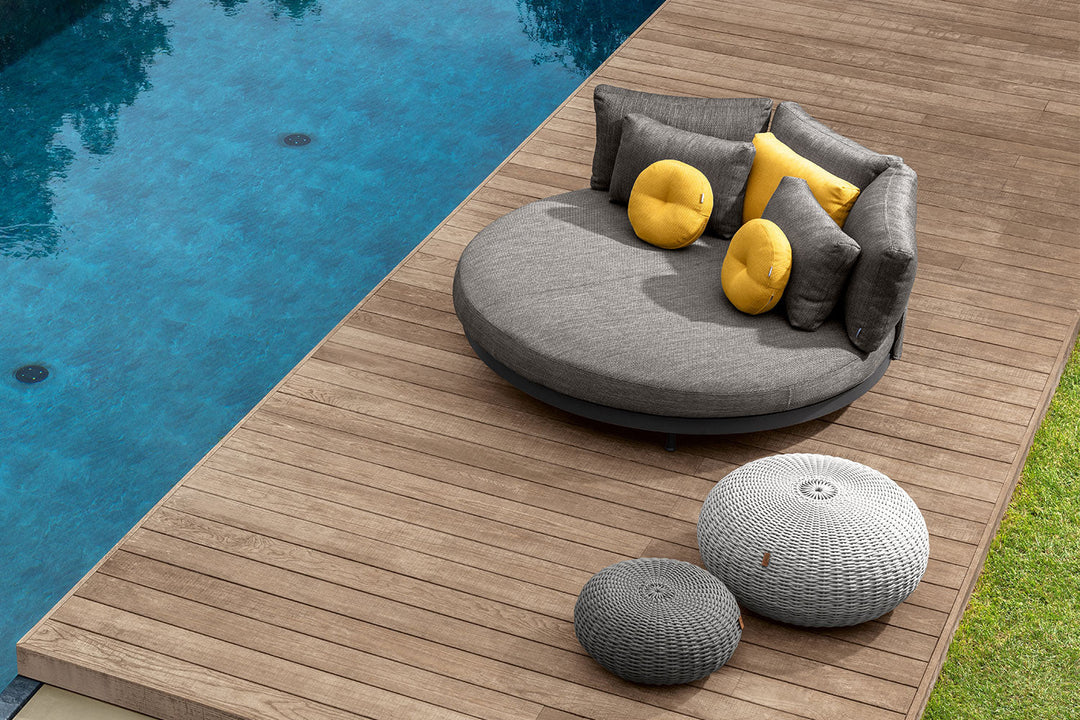 Slam Daybed Outdoor Chaise Lounges Talenti