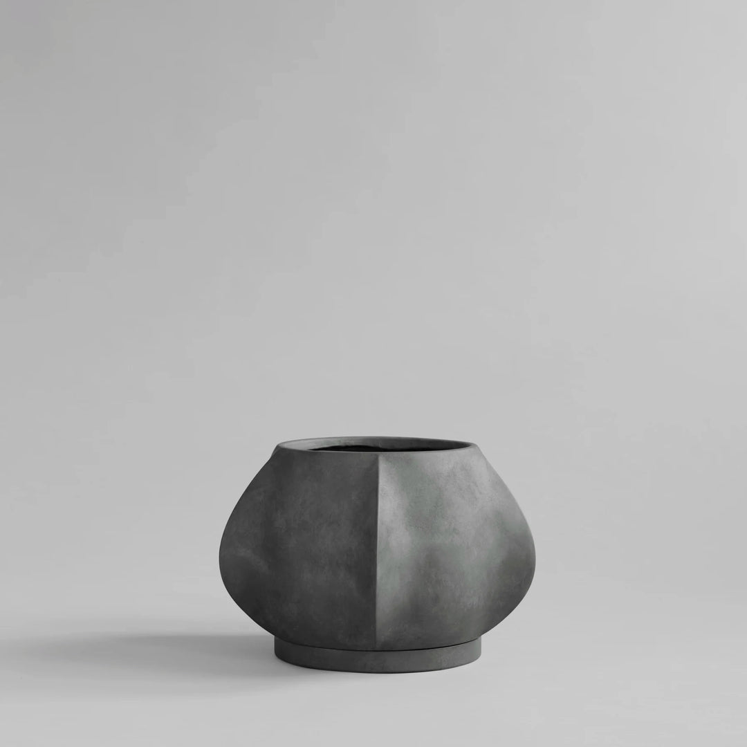 Arket Plant Pot, Mini - Dark Grey Home & Garden:Home Décor:Other Home Décor 101 Copenhagen   