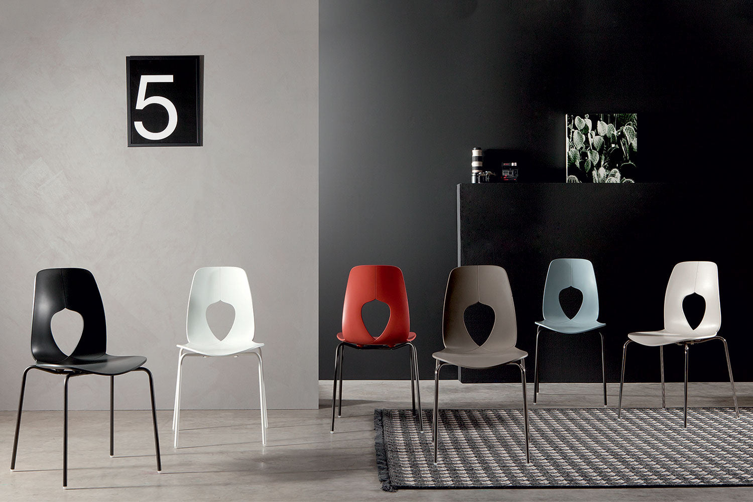 Tonin Casa Hole Dining Chair - Thumbnail 2