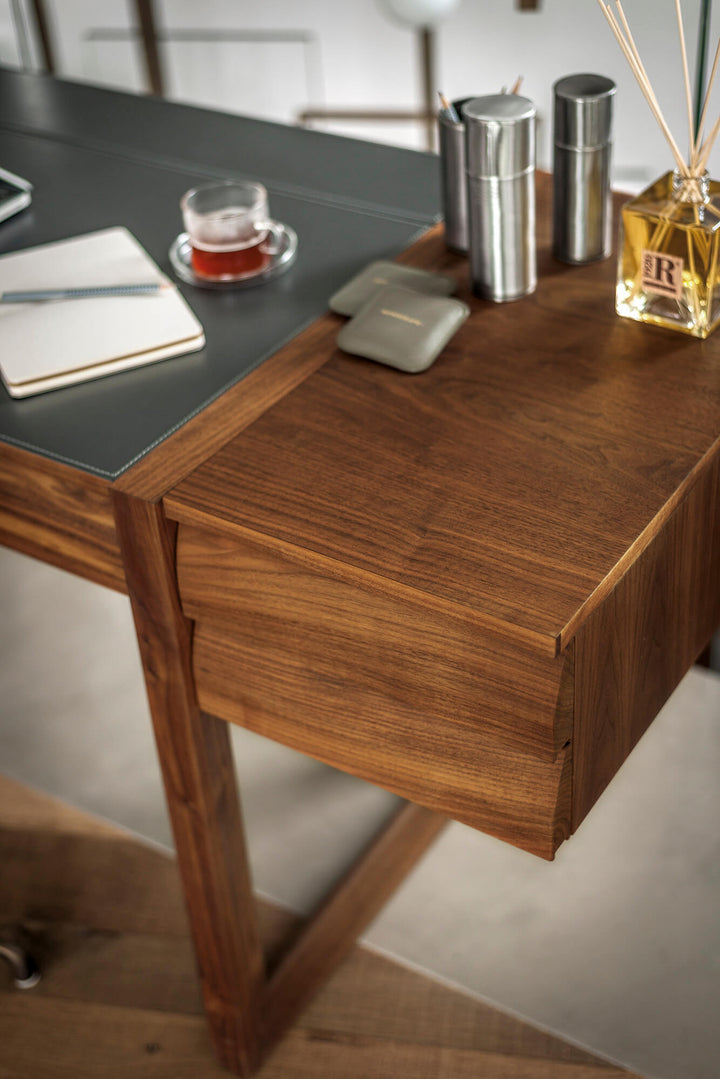 Elle Ecrit Desk Home Desks & Drawers Riva 1920