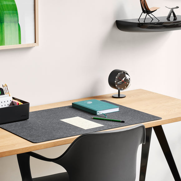 Compas Direction Desk Desks Vitra