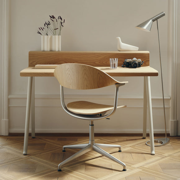 Courier Desk Desks Vitra