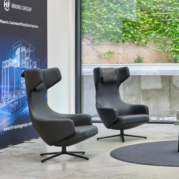 Grand Repos Lounge Chair Vitra