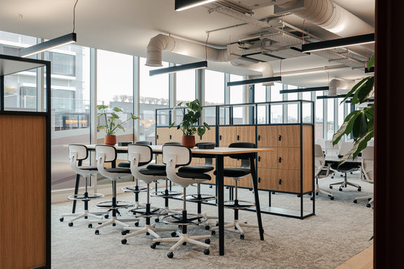 Rookie High Stool Chairs Vitra