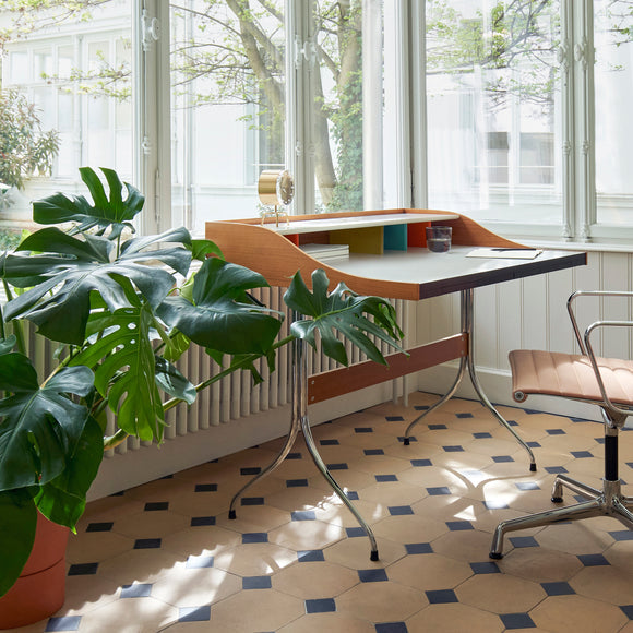 Tripod Clock Vitra