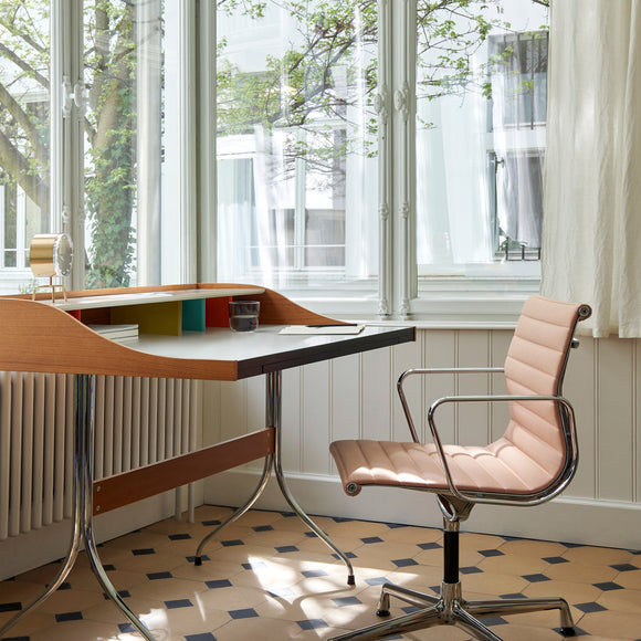 Tripod Clock Vitra