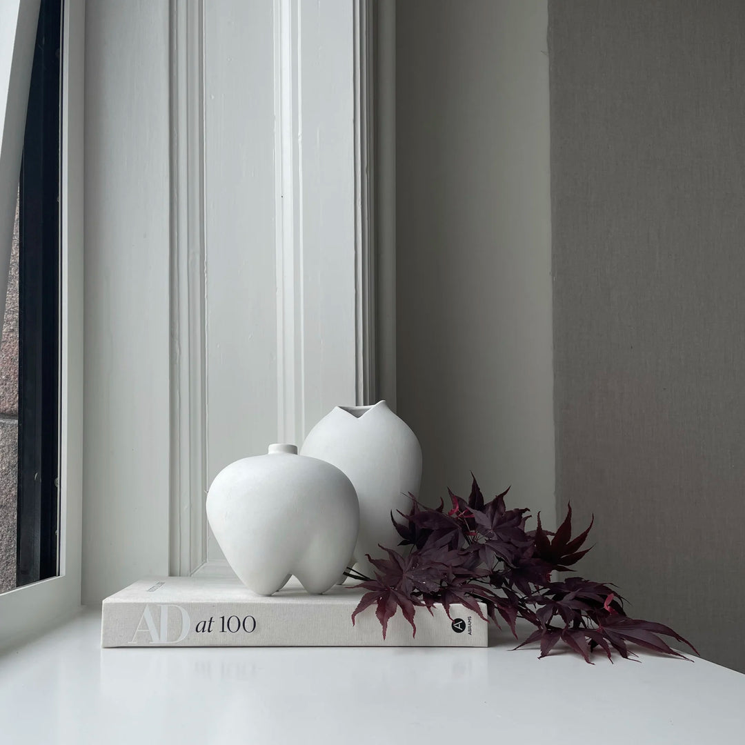 Sumo Vase, Slim Petit - Bone White Vases 101 Copenhagen   