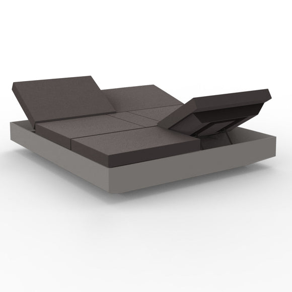 Vela 4 Reclining Backrest Daybed with Parasol Base Outdoor Vondom   