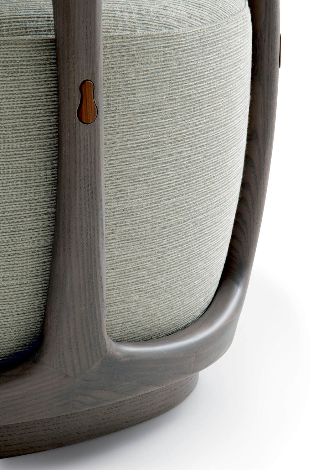 Yuan Armchair Chairs & Armchairs Giorgetti