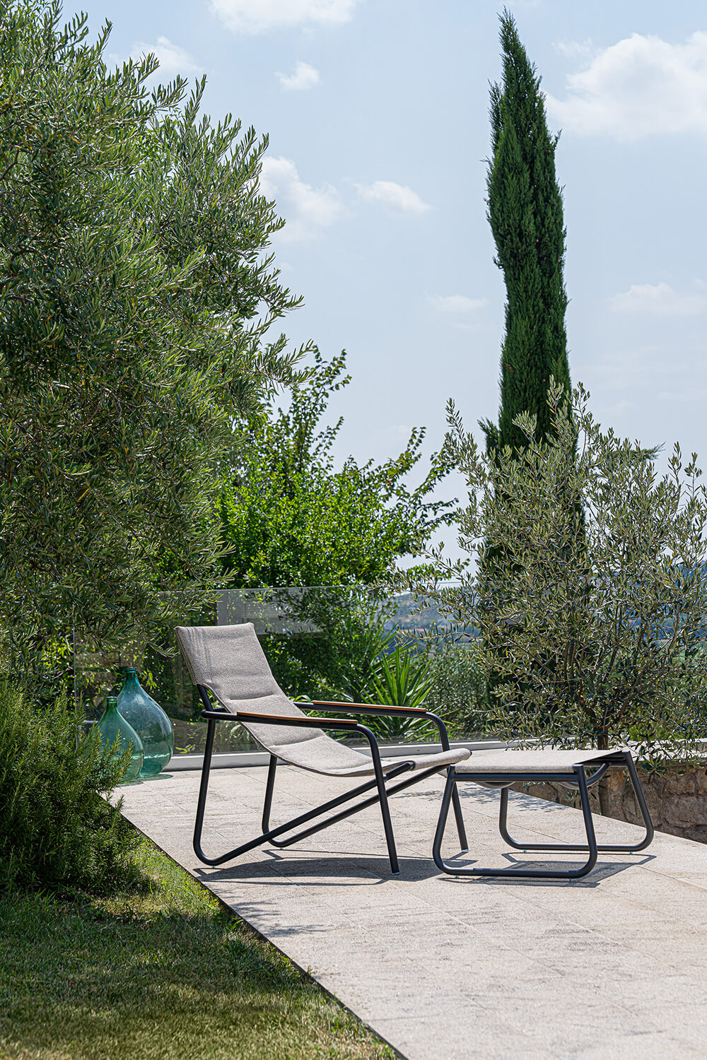 Zante Lounge Chair