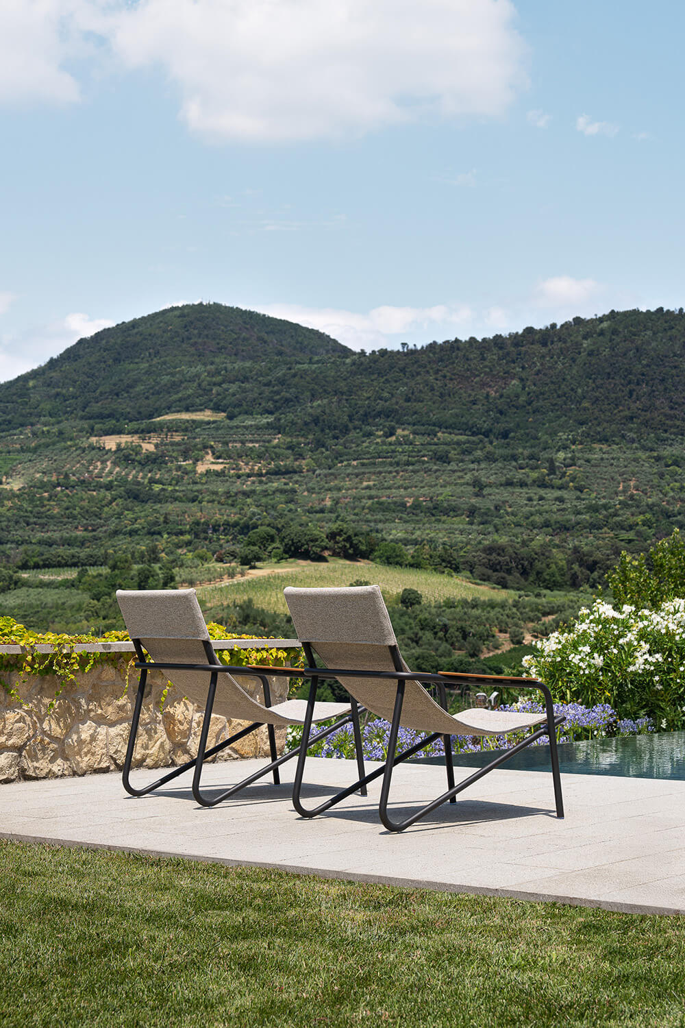Zante Lounge Chair