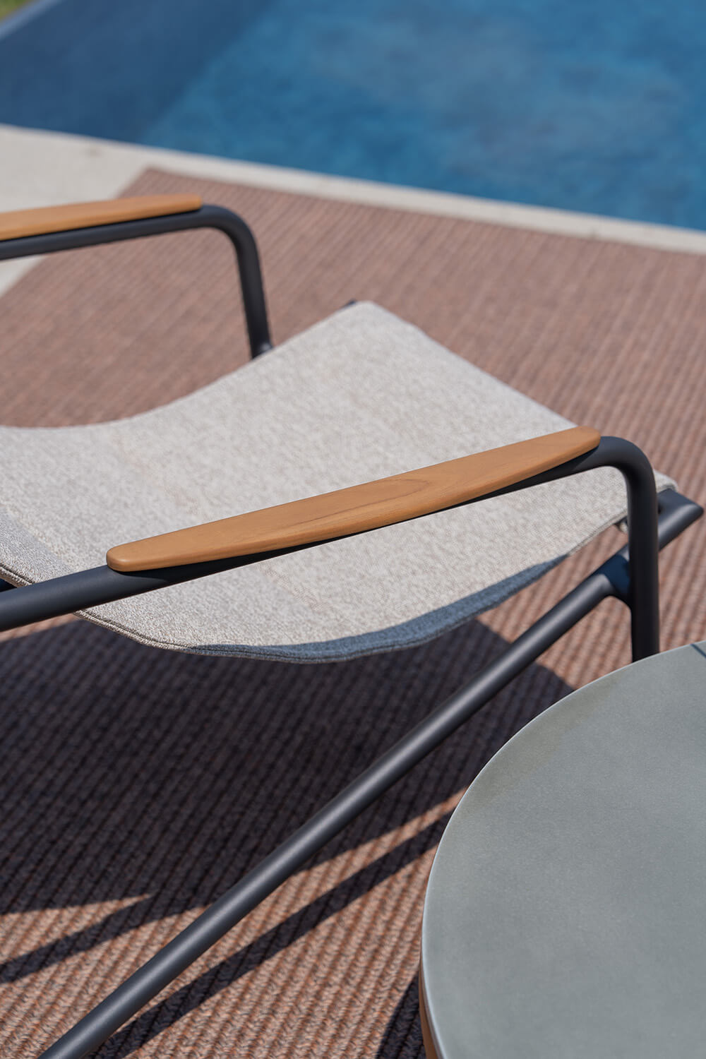 Zante Lounge Chair