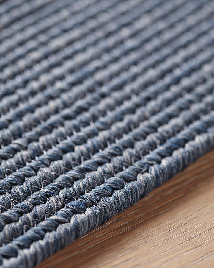 Plain Rug Rugs Amini   