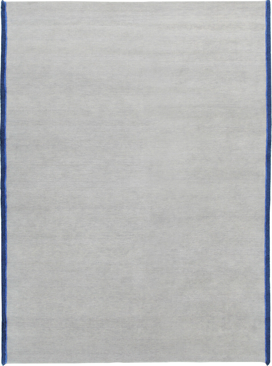 In/Lustro Rug Rugs Amini Cloud grey and Blue 300x250cm 
