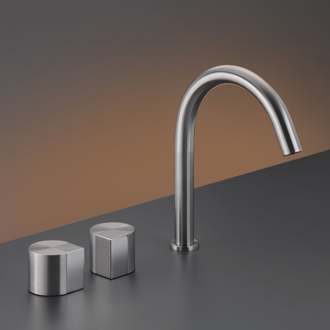 Duet Taps For Washbasin / Bidet - Three-hole Taps DET12 Taps CEA   