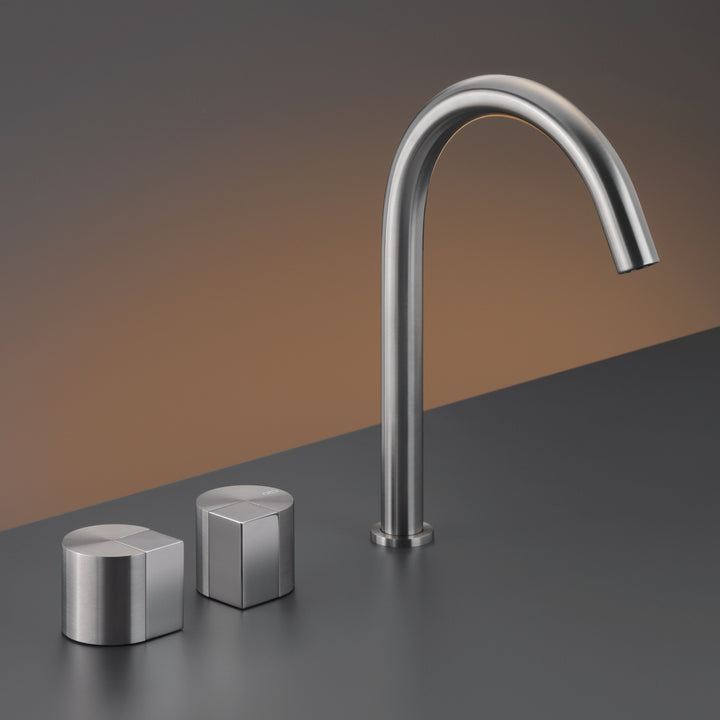 Duet Taps For Washbasin / Bidet - Three-hole Taps DET13 Taps CEA   