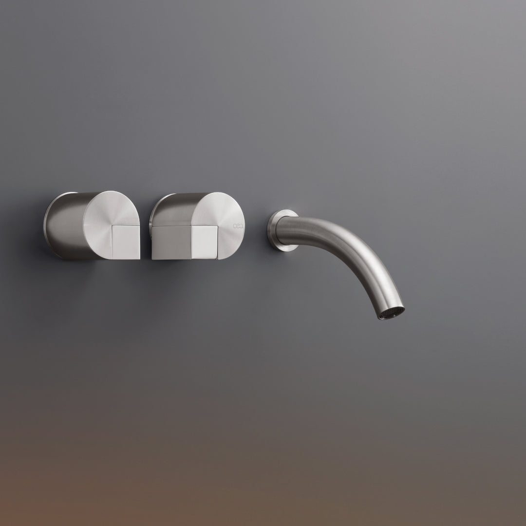 Duet Taps For Washbasin / Bidet - Wall-mounted Dual Handle Taps DET20 Taps CEA   
