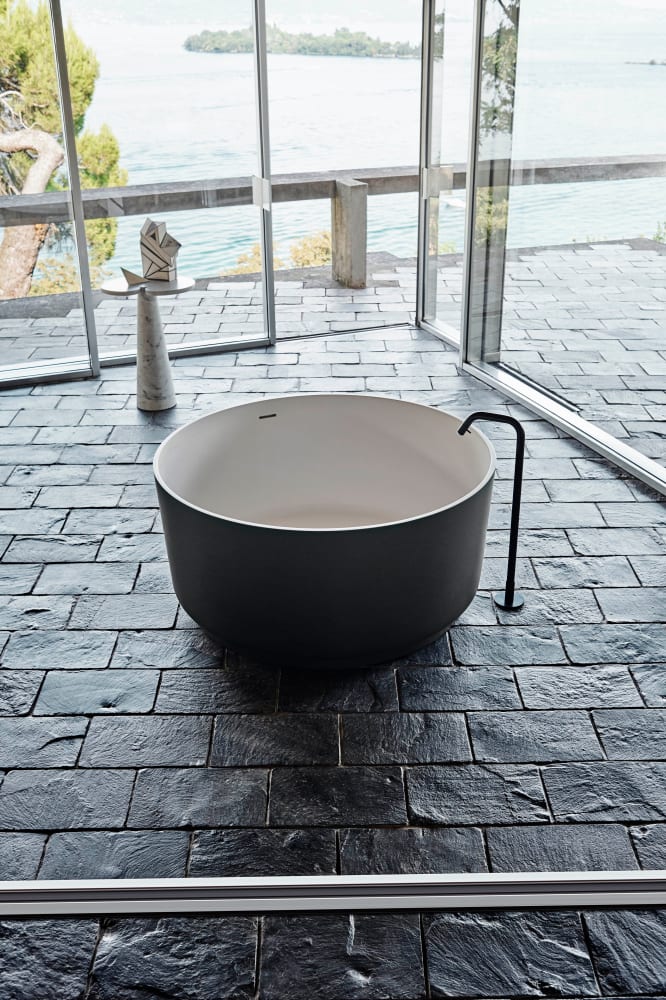 In-Out Freestanding Tub Bathtubs Agape   