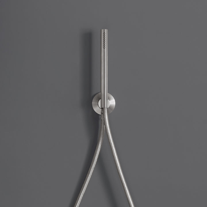 Hand-Showers FRE17 Showers CEA   