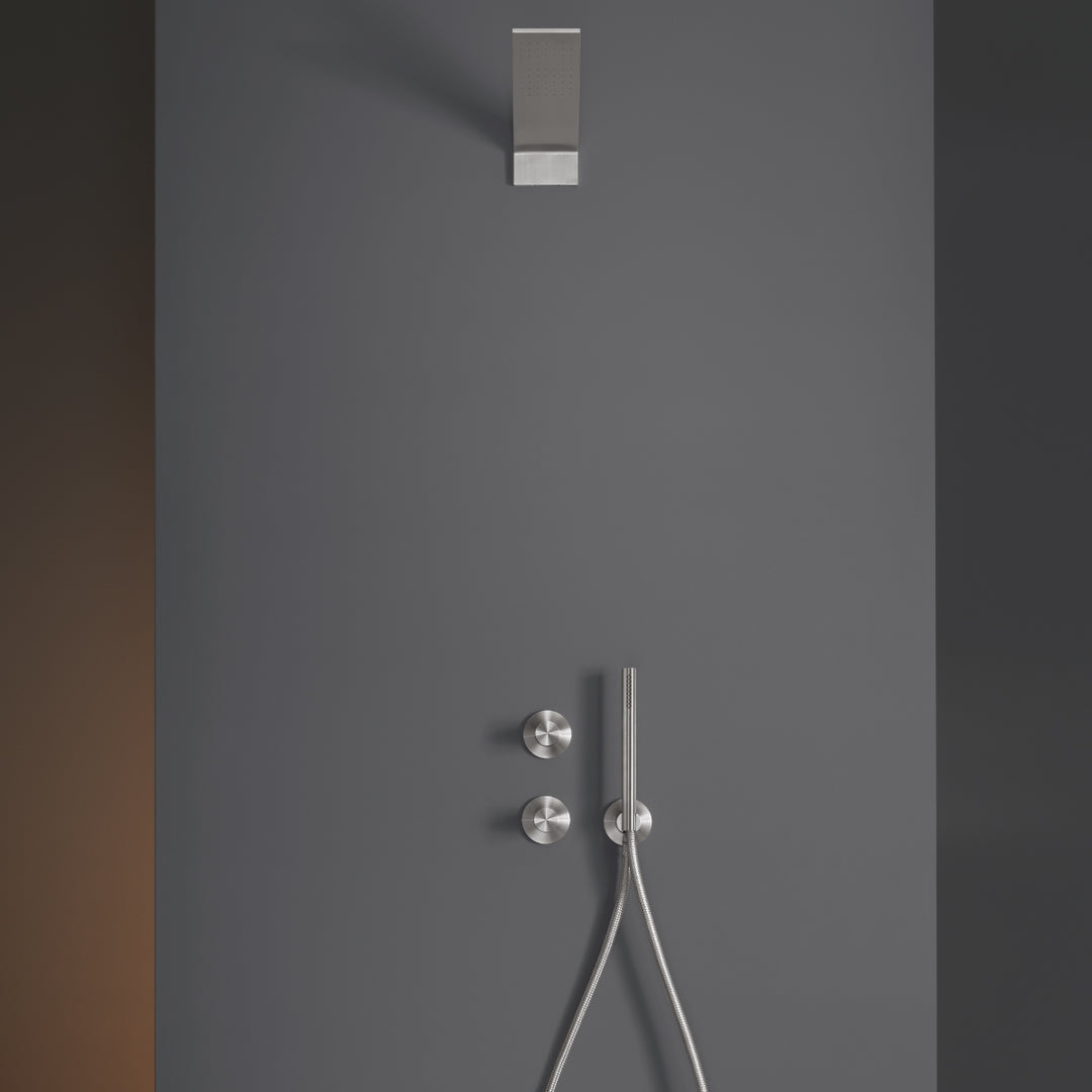 Hand-Showers FRE17 Showers CEA   
