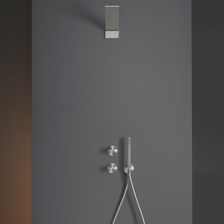 Hand-Showers FRE17 Showers CEA   
