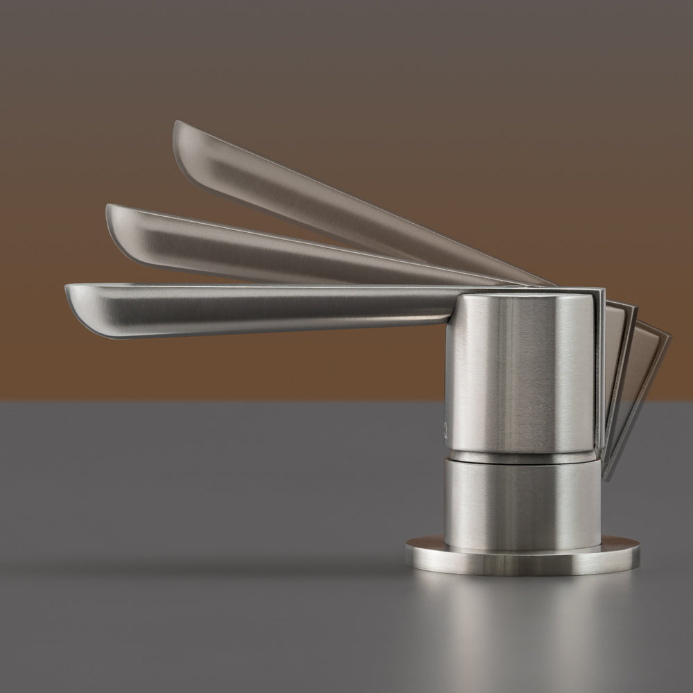 Deck-Mounted Controls LTZ81 Kitchen & Dinning Room CEA   