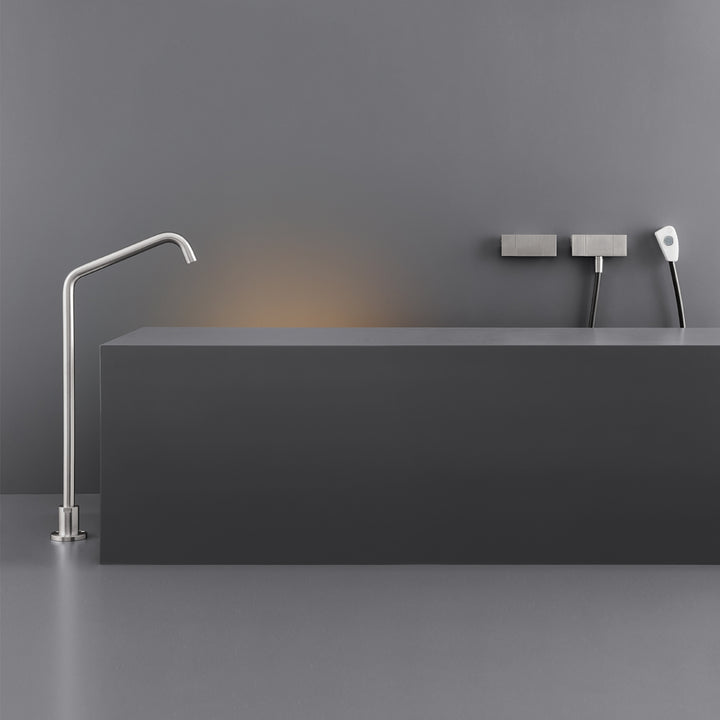 Outdoor Showers NEU03 Outdoor Showers CEA   