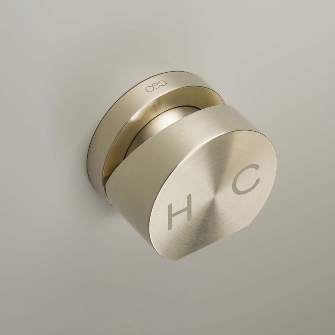 Outdoor Showers NEU38 Outdoor Showers CEA   