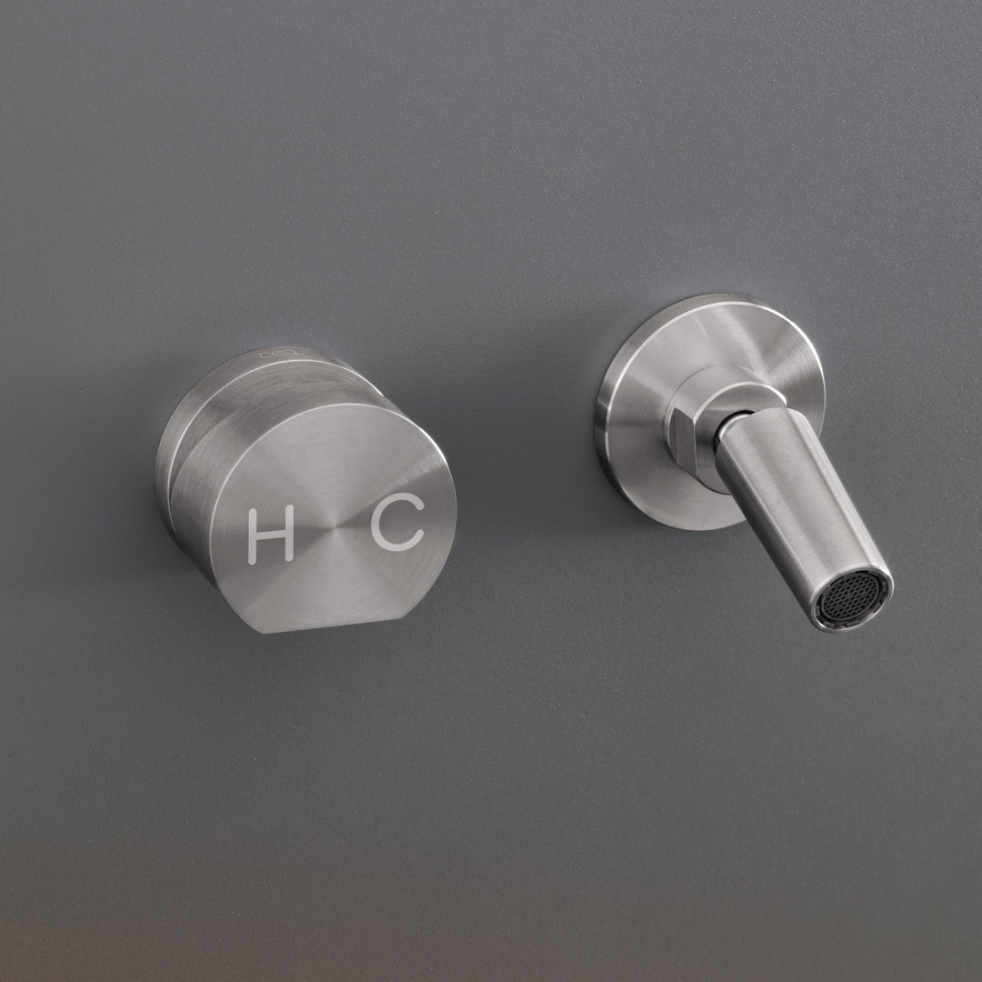 Outdoor Showers NEU48 Outdoor Showers CEA   