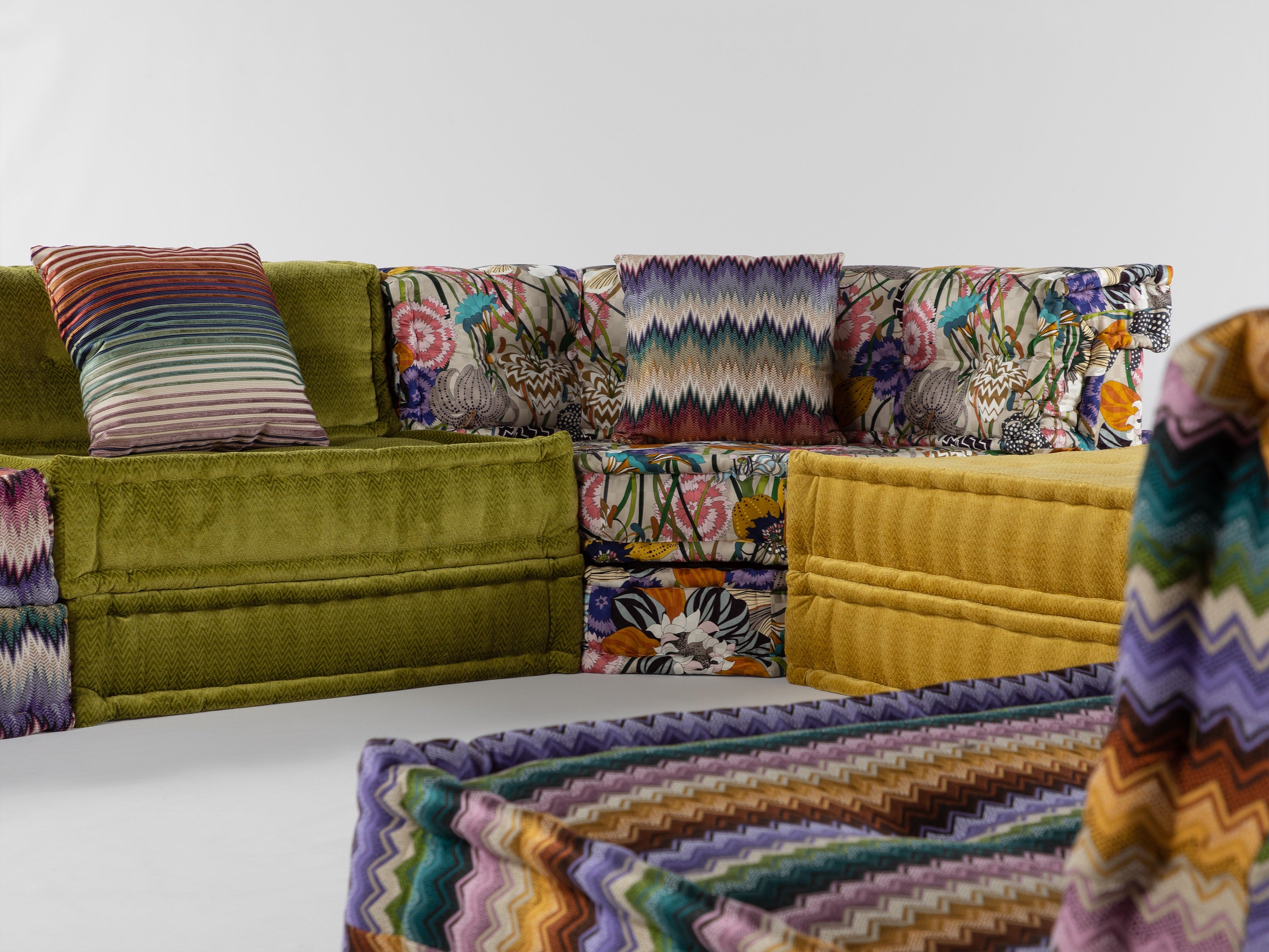 Missoni Roche bobois 高級ソファ カラフル Mah Jong Corner Sofa by