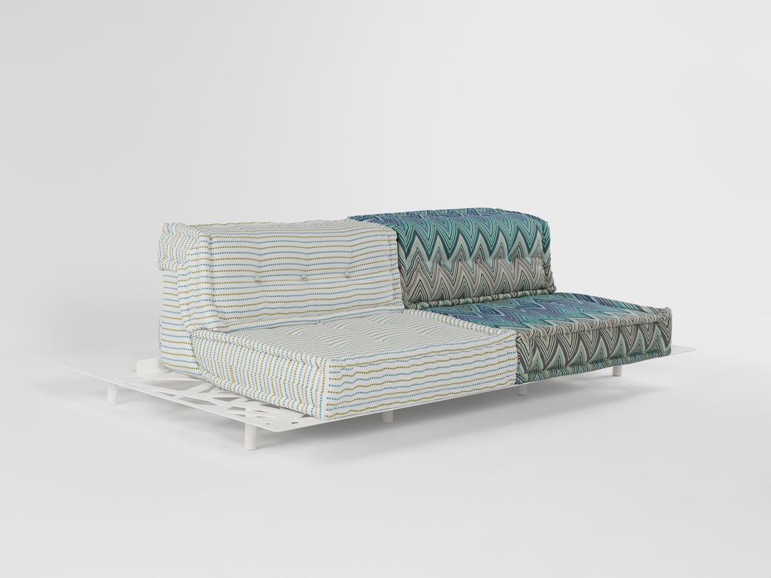 Mah Jong Kew Ikon Outdoor 2.5 Seat Sofa Outdoor Roche Bobois   